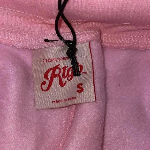 Women’s Sweat Shorts- small - Picture 4 of 6